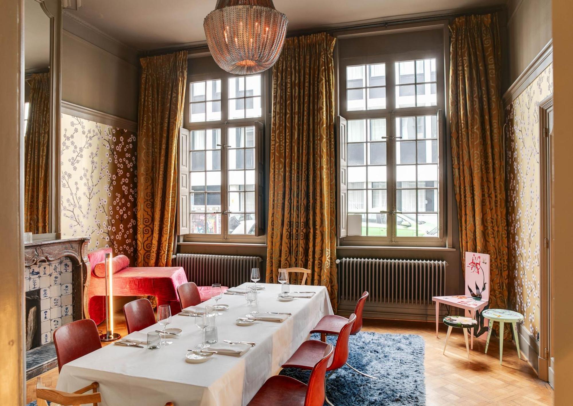 Small Luxury Hotel De Witte Lelie Anvers Extérieur photo
